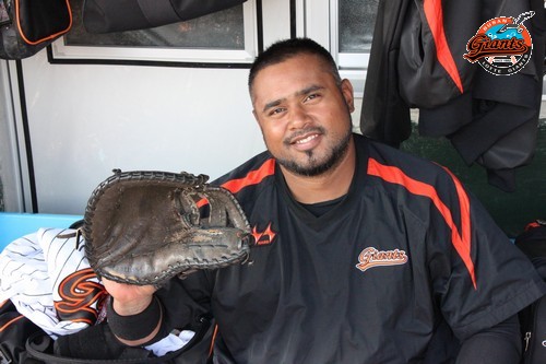 오티즈에게 선물받았다는 히메네스 글러브